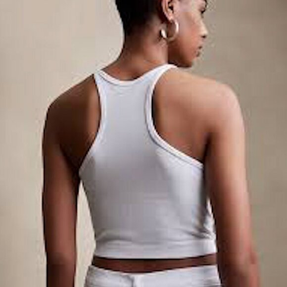 Banana Republic | NWOT Seamless Ribbed Halter Crop Tank Top in Black Size Large - Picture 8 of 9